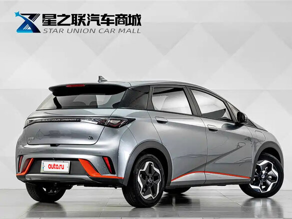 2023 BYD Dolphin 44.9 kWh I, серебристый, 1810000 рублей - вид 2