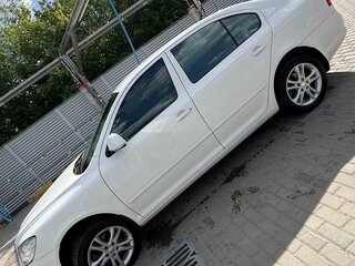 2013 Skoda Octavia DSG7 II (A5) Рестайлинг, белый, 1070000 рублей, вид 5
