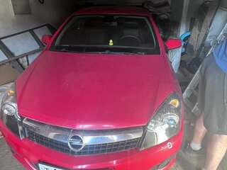 2008 Opel Astra GTC H Рестайлинг, красный, 650000 рублей, вид 5