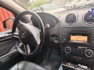 2011 Mercedes-Benz M-Класс 300 II (W164) Рестайлинг, серый, 1850000 рублей, вид 2