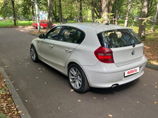2010 BMW 1 серии 116i I (E81/E82/E87/E88) Рестайлинг, белый, 699999 рублей, вид 5