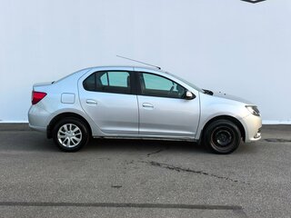 2017 Renault Logan II, серый, 820000 рублей, вид 3