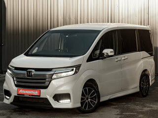 2019 Honda Stepwgn Spada V Рестайлинг, белый, 2190000 рублей, вид 1