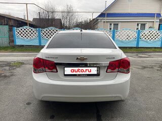 2011 Chevrolet Cruze I, белый, 460000 рублей, вид 4