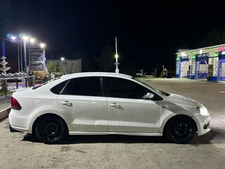 2011 Volkswagen Polo V, белый, 600000 рублей, вид 3