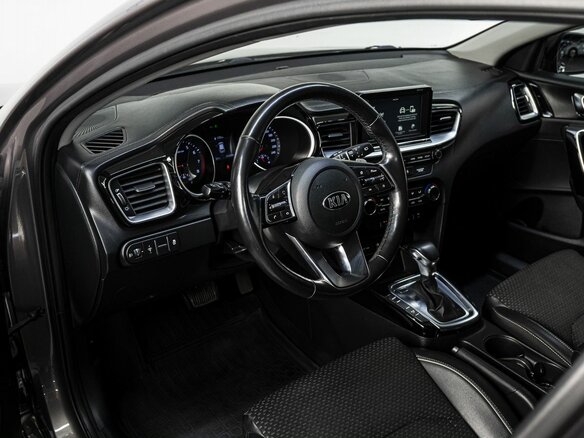 2019 Kia Ceed III, коричневый, 1679000 рублей - вид 7