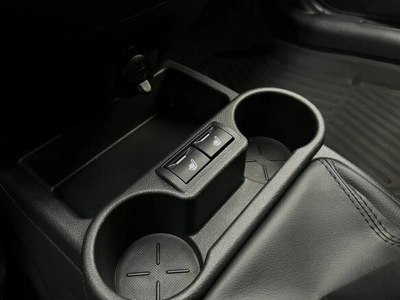 2023 Lada (ВАЗ) Granta Cross I Рестайлинг, белый, 895000 рублей - вид 13