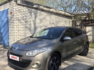 2010 Renault Megane III, бежевый, 760000 рублей, вид 2