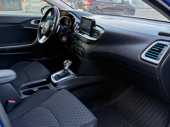 2019 Kia Ceed III, синий, 1950000 рублей - вид 8