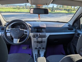 2010 Opel Astra H Рестайлинг, чёрный, 680000 рублей, вид 5