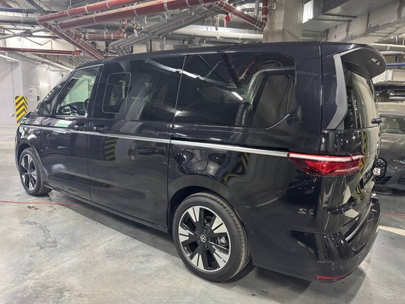 2025 Volkswagen Multivan Long T7, чёрный - вид 3