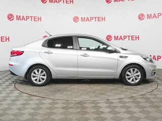 2016 Kia Rio III Рестайлинг, серебристый, 1054000 рублей, вид 4