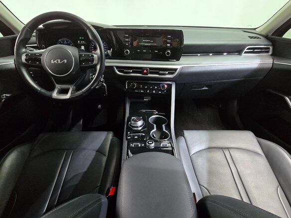 2023 Kia K5 III, белый, 2020000 рублей - вид 11