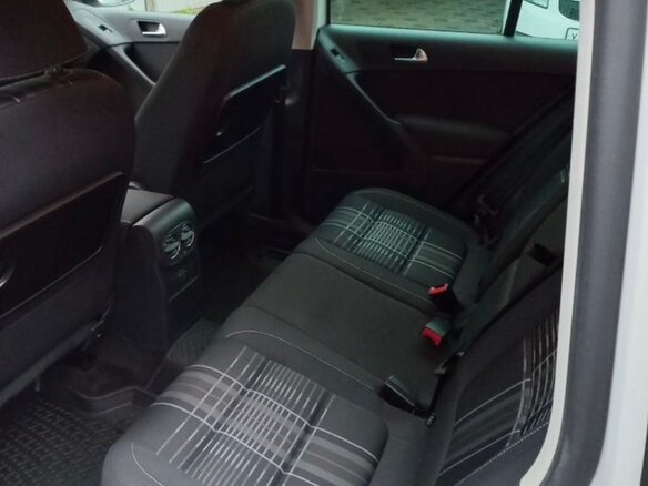 2016 Volkswagen Tiguan Euro 6 I Рестайлинг, белый, 1700000 рублей - вид 18