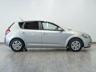 2010 Kia Ceed I Рестайлинг, серебристый, 769000 рублей, вид 5