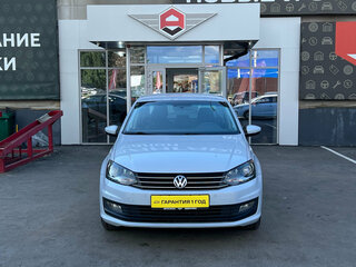 2018 Volkswagen Polo V Рестайлинг, белый, 1026000 рублей, вид 2