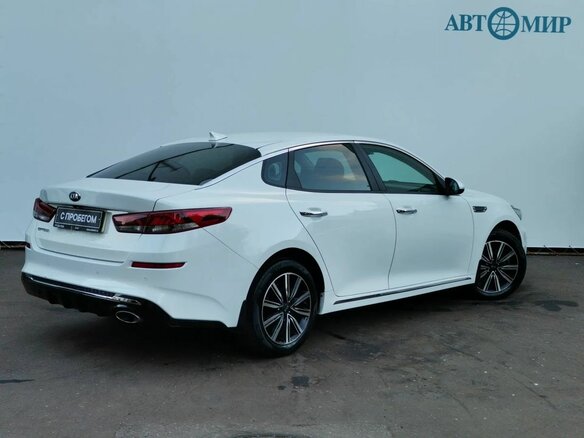 2019 Kia Optima IV Рестайлинг, белый, 1799000 рублей - вид 4