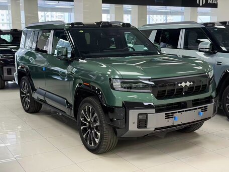 2025 BYD FangChengBao Leopard 8, зелёный, 8400000 рублей, вид 2