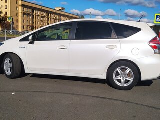 2019 Toyota Prius v (+) I Рестайлинг (ZVW40/41), белый, 2490000 рублей, вид 5