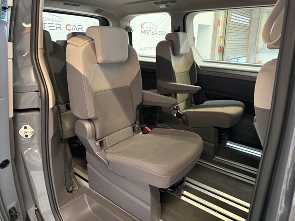 2023 Volkswagen Multivan T7, серый, 4700000 рублей - вид 13
