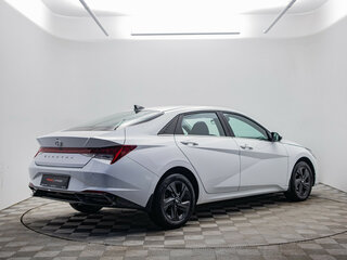 2021 Hyundai Elantra VII (CN7), белый, 2035000 рублей, вид 5