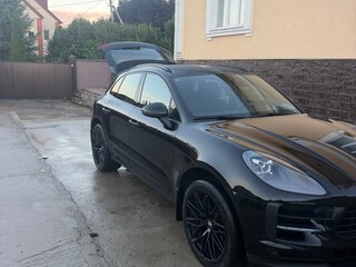 Нашли авто Porsche Macan
