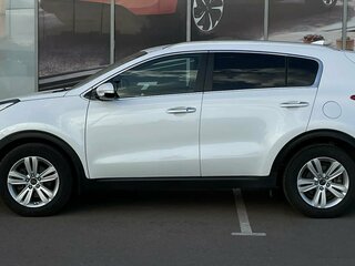 2018 Kia Sportage IV, белый, 1830000 рублей, вид 5