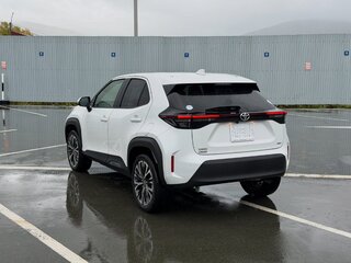 2023 Toyota Yaris Cross I, белый, 1543000 рублей, вид 5
