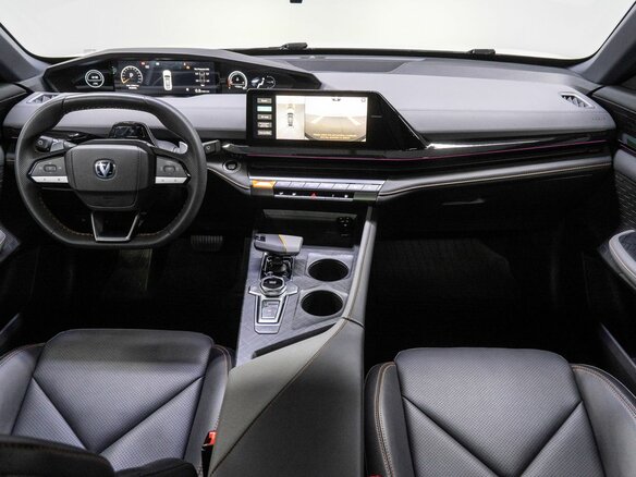 2023 Changan UNI-V I, белый, 2449000 рублей - вид 17