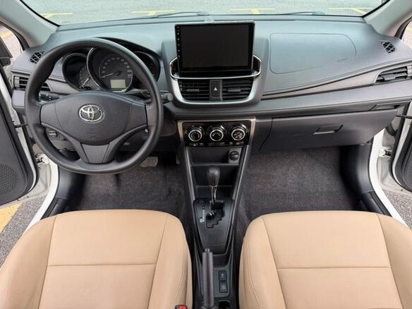 2021 Toyota Yaris L XP150 Рестайлинг, белый - вид 8