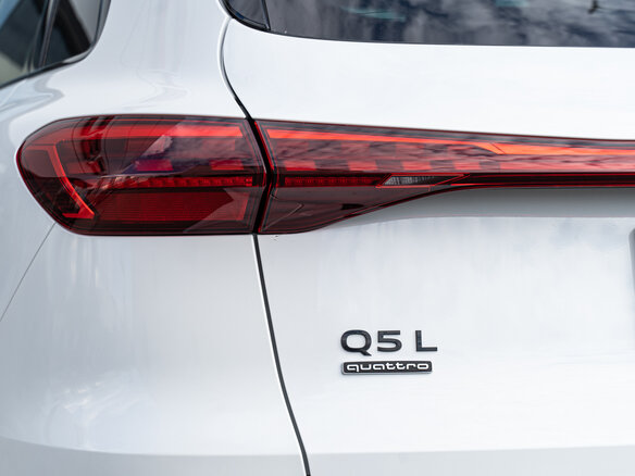 2026 Audi Q5 L III (GU), белый, 6795000 рублей - вид 11