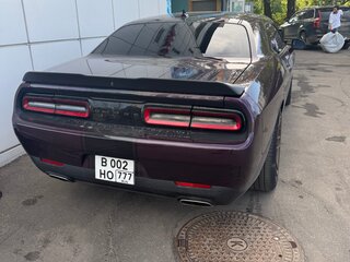 2020 Dodge Challenger III Рестайлинг 2, пурпурный, 3499999 рублей, вид 1