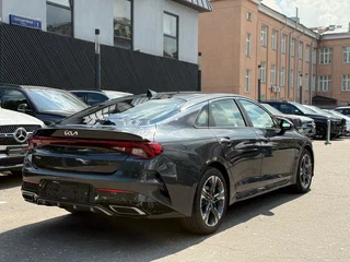 2023 Kia K5 III, серый, 2390000 рублей, вид 4