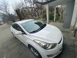 2014 Hyundai Elantra V (MD) Рестайлинг, белый, 900000 рублей, вид 4