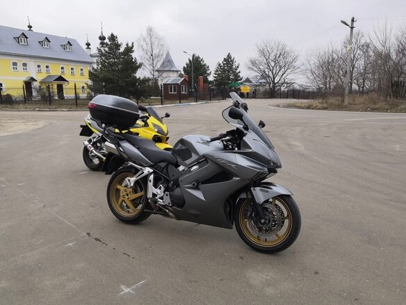 2009 Honda VFR 800, серый, 595000 рублей - вид 12