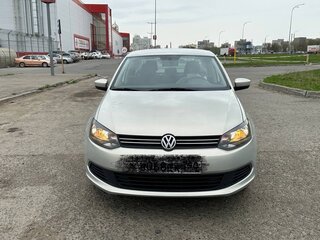 2013 Volkswagen Polo V, серебристый, 890000 рублей, вид 2