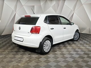 2010 Volkswagen Polo V, белый, 579000 рублей, вид 2