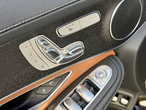 2022 Mercedes-Benz GLC Coupe 300 e I (C253) Рестайлинг, чёрный, 6780000 рублей - вид 21