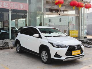 2022 Toyota Yaris L XP150 Рестайлинг, белый, 1290700 рублей, вид 1
