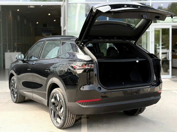 2026 Omoda C7, чёрный - вид 4