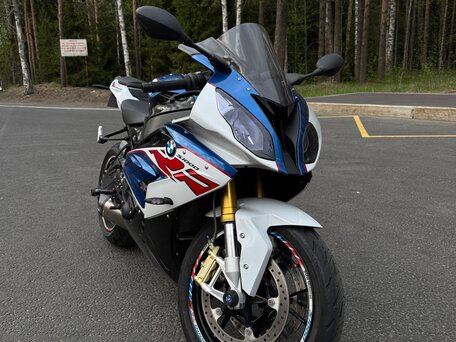 2017 BMW S 1000 RR, белый, 1399999 рублей, вид 2