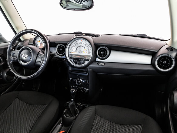 2011 Mini Hatch One II (R56) Рестайлинг, белый, 775000 рублей - вид 8