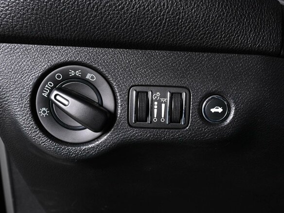 2019 Dodge Challenger III Рестайлинг 2, серый, 3399000 рублей - вид 18