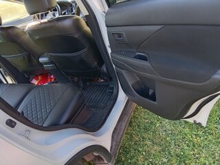 2015 Mitsubishi Outlander III Рестайлинг 2, белый, 1380000 рублей, вид 2