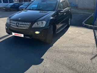 2006 Mercedes-Benz M-Класс 320 II (W164), чёрный, 1000000 рублей, вид 2