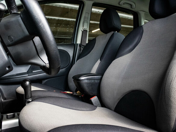 2011 Nissan Note I Рестайлинг, серый, 745000 рублей - вид 8