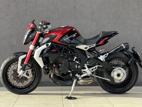 2015 MV Agusta Dragster 800, красный, 930000 рублей, вид 4