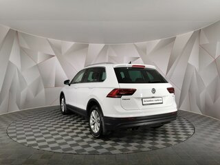 2017 Volkswagen Tiguan II, белый, 1855150 рублей, вид 4