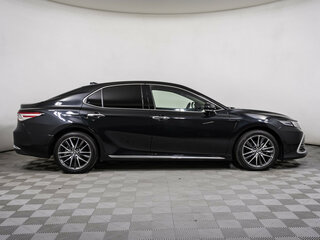 2023 Toyota Camry VIII (XV70) Рестайлинг, чёрный, 3599000 рублей, вид 4
