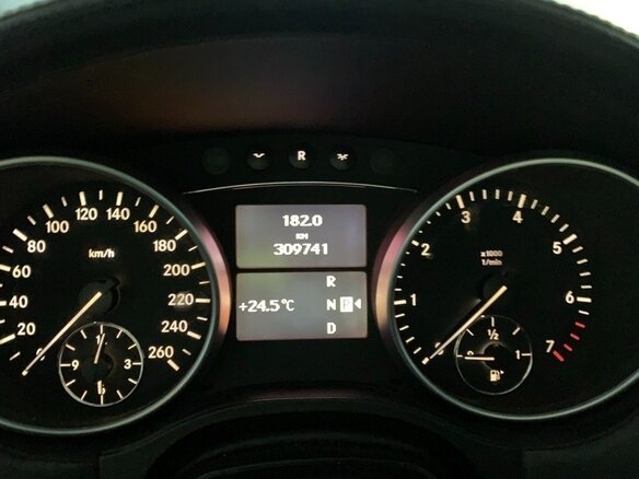 2008 Mercedes-Benz GL-Класс 500 I (X164), чёрный, 1200000 рублей - вид 7